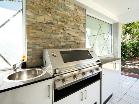 Super Sized Family Retreat With A Pool - Hotel WA 3