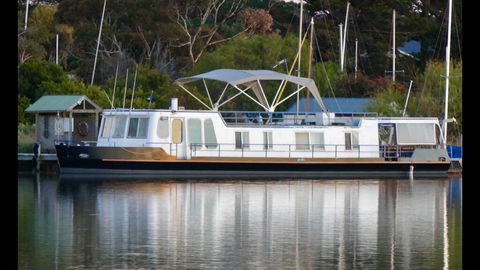 Swamp Fox Luxury 2BR Dutch Barge - Hotel WA 2