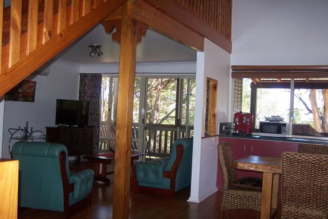 Tall Timbers At Youngs - Hotel WA 2