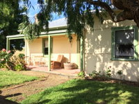 Book Murroon Accommodation Vacations Hotel WA Hotel WA