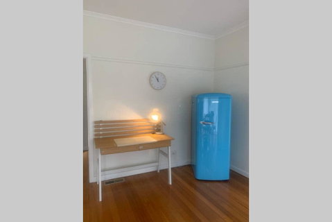 The Batch On Benyon , Fresh And Cute As A Button - Hotel WA 1