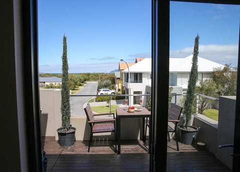 The Beach House At Bayside - Hotel WA 1