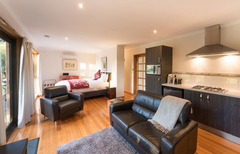 Parnella Kettering - Hotel WA 5