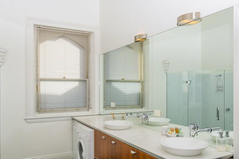 Roxburgh House Apartments - Hotel WA 3