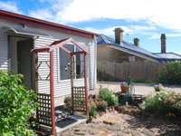 Book Oatlands Accommodation Vacations Hotel WA Hotel WA