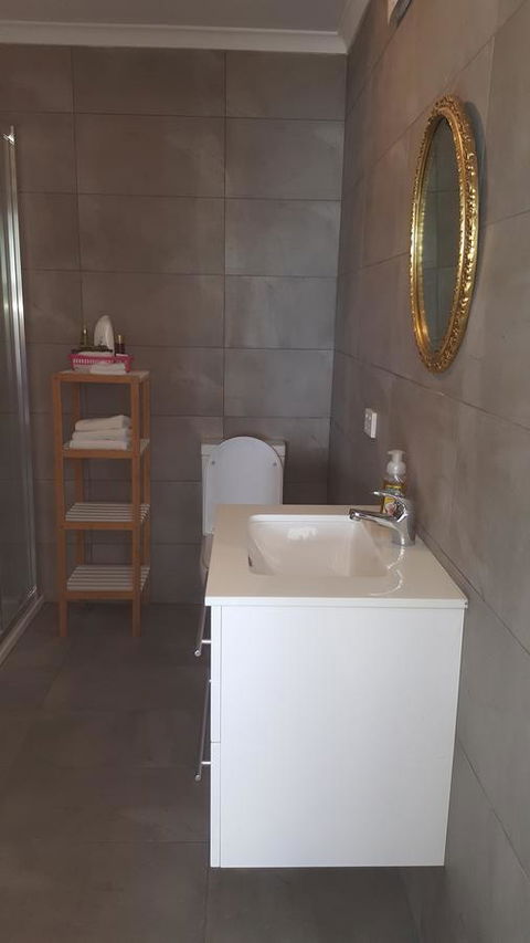 AppleBay Guest House - Hotel WA 9