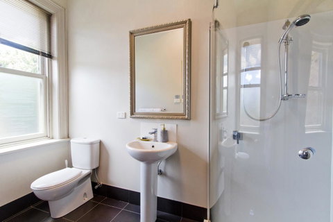 Deloraine Hotel - Hotel WA 25