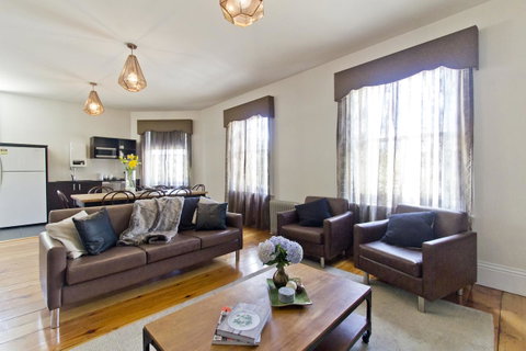 Deloraine Hotel - Hotel WA 4