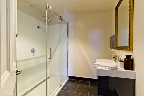 Deloraine Hotel - Hotel WA 7