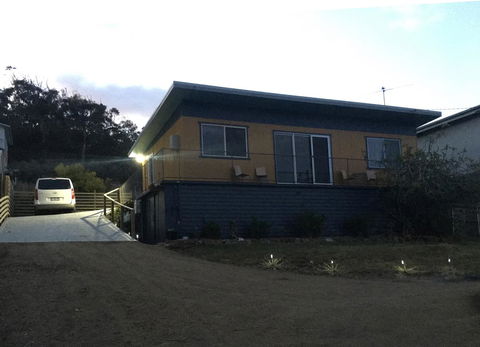 Up The Back - Hotel WA 32