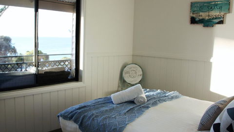 KINGFISHER COTTAGE Beachfront At The Binalong Bay - Hotel WA 11