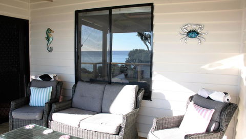 KINGFISHER COTTAGE Beachfront At The Binalong Bay - Hotel WA 7