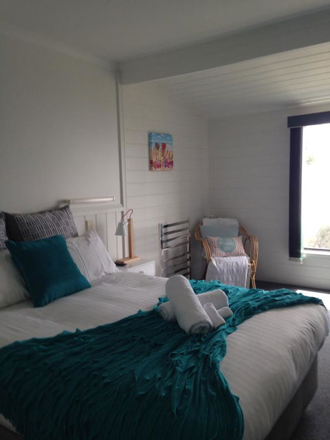 KINGFISHER COTTAGE Beachfront At The Binalong Bay - Hotel WA 23