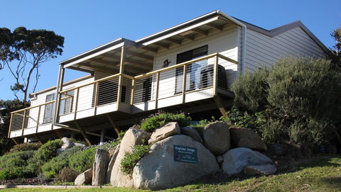 KINGFISHER COTTAGE Beachfront At The Binalong Bay - Hotel WA 0
