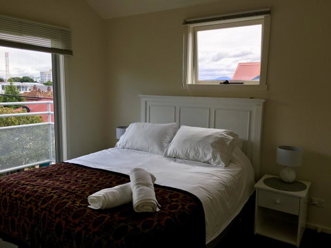 4 At 8 Townhouse Newcastle St - Hotel WA 1