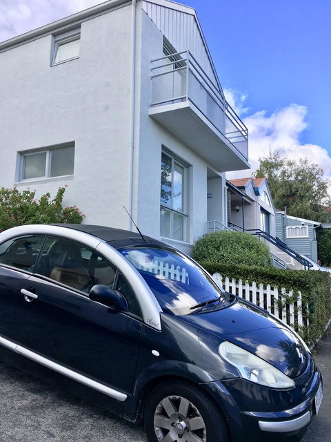 4 At 8 Townhouse Newcastle St - Hotel WA 8