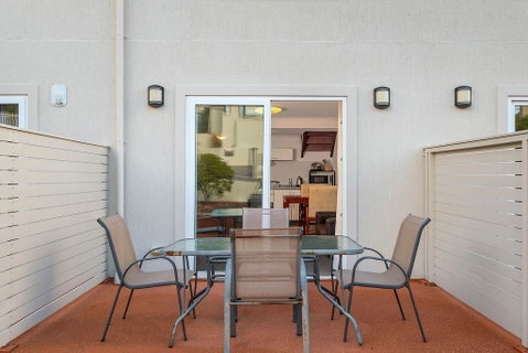 Apartment 104 - Hotel WA 6