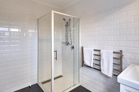 DOLPHIN LOOKOUT COTTAGE - Amazing Views Of The Bay Of Fires - Hotel WA 3