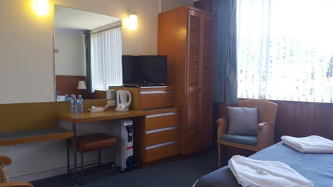 Mt Lyell Motor Inn - Hotel WA 32