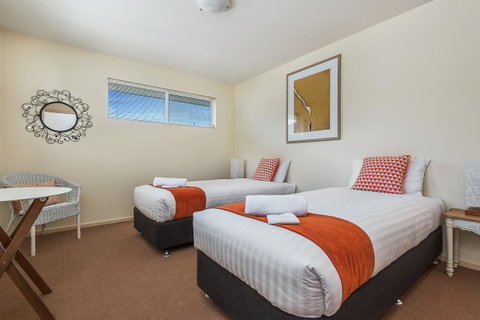 Isle Of Views - Hotel WA 13