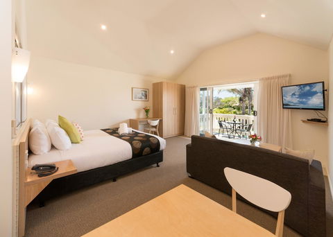 Boathouse Resort Studios And Suites - Hotel WA 27