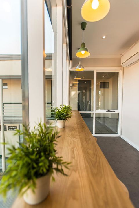 The Waverley International Hotel - Hotel WA 27