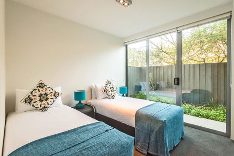 The Waverley International Hotel - Hotel WA 40