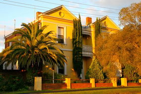 Book Castlemaine Accommodation Hotel WA Hotel WA