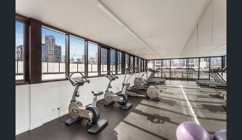 2Bedroom Apartment With Views In Docklands Next To CBD & Marvel Stadium - Hotel WA 18
