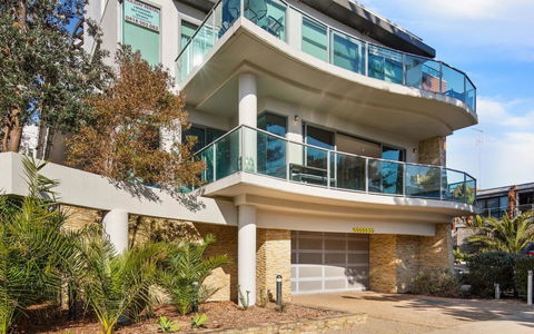 130 At The Waves - Hotel WA 25