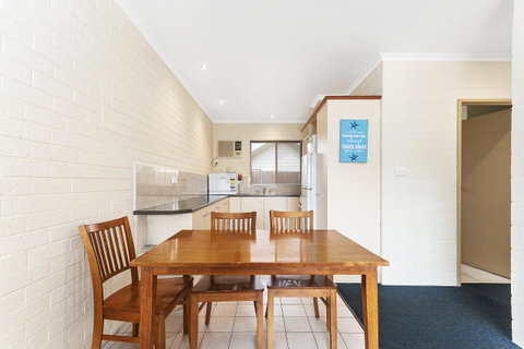 Allambi Holiday Apartments - Hotel WA 1