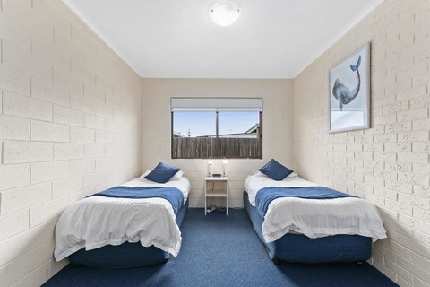 Allambi Holiday Apartments - Hotel WA 6