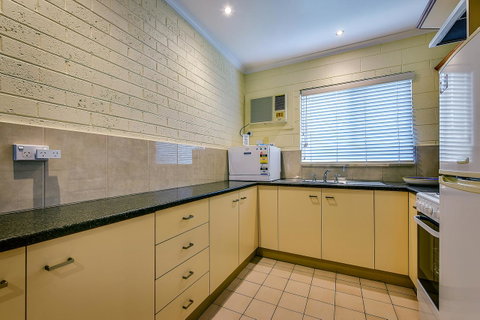 Allambi Holiday Apartments - Hotel WA 41