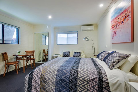Allambi Holiday Apartments - Hotel WA 33