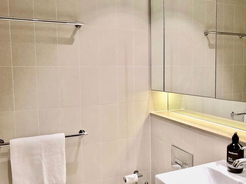 Pride Docklands Waterfront Apartment City View - Hotel WA 34