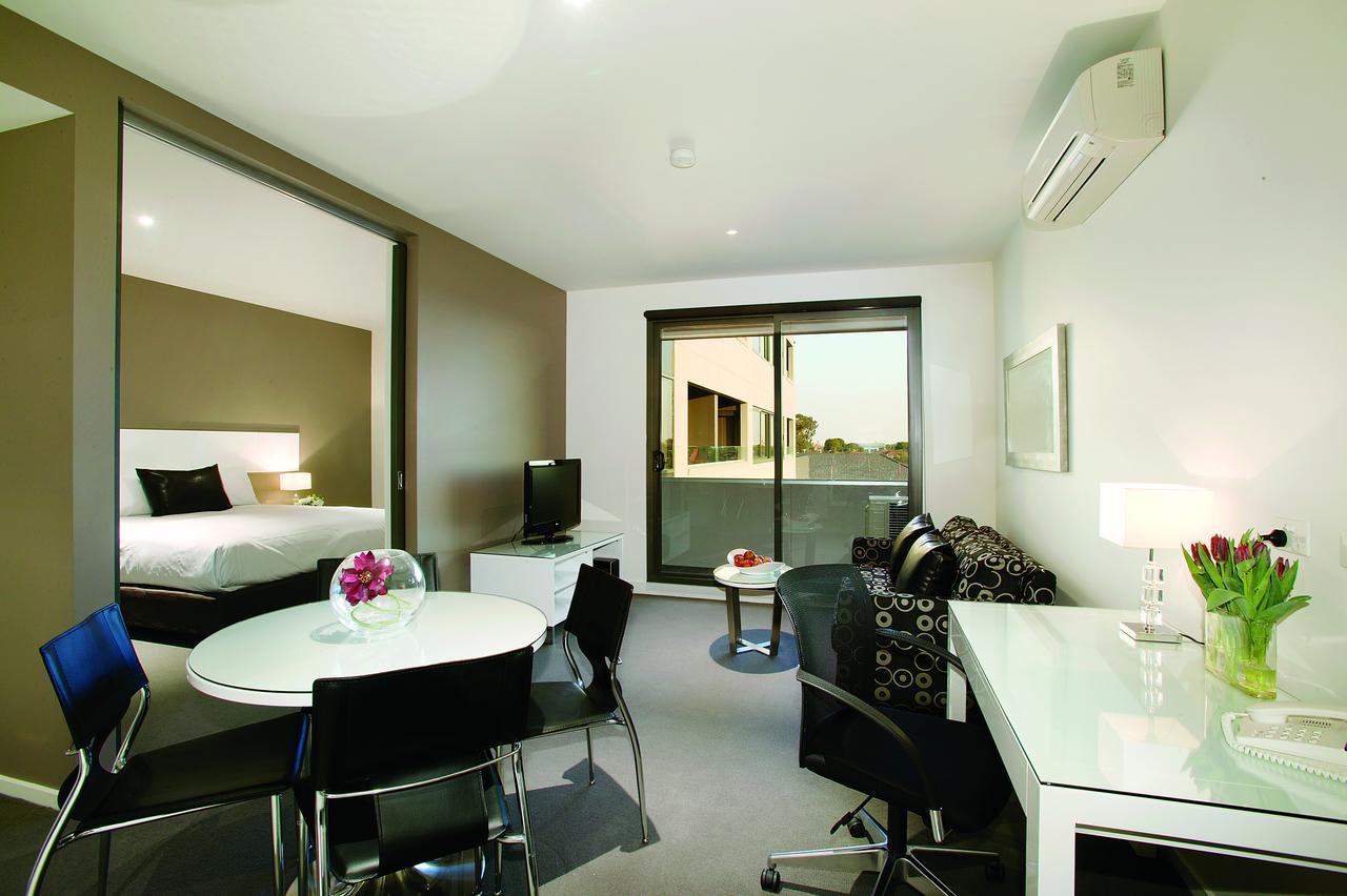 Huntingdale VIC Hotel WA