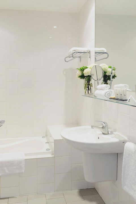 Saint Kilda Beach Hotel - Formerly Rydges St Kilda - Hotel WA 21