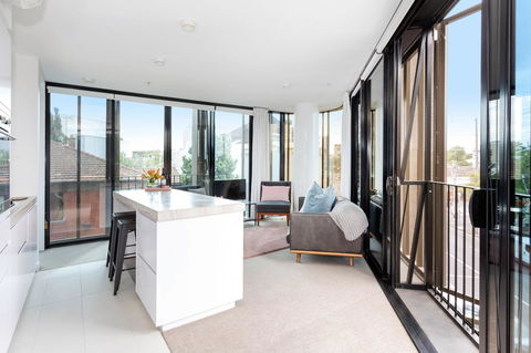 Modern Apartment In The Heart Of St Kilda - Hotel WA 4