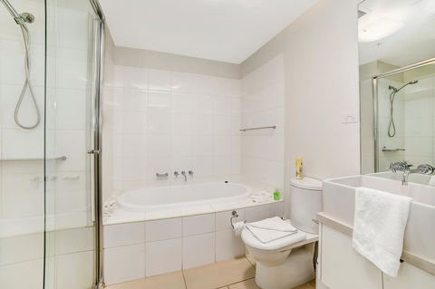 Signature Waterfront Apartments - Hotel WA 14