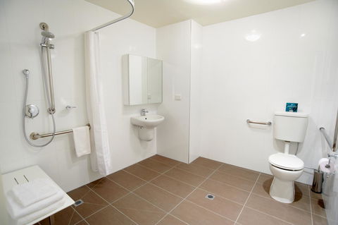 Quest Cheltenham - Hotel WA 40