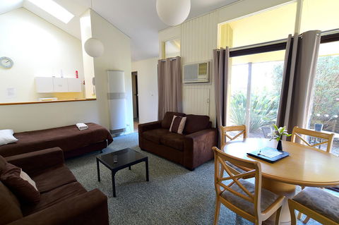 Executive Hideaway - Hotel WA 24