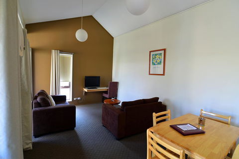 Executive Hideaway - Hotel WA 9
