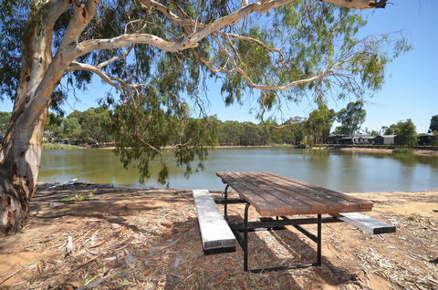 Tasman Holiday Parks - Merool On The Murray - Hotel WA 41