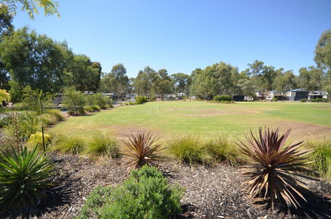 Tasman Holiday Parks - Merool On The Murray - Hotel WA 5