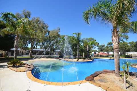 Tasman Holiday Parks - Merool On The Murray - Hotel WA 9