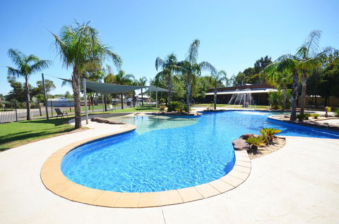 Tasman Holiday Parks - Merool On The Murray - Hotel WA 40