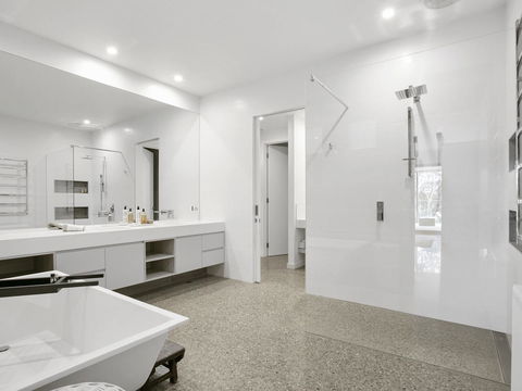 Lansdowne Villa - With Swimming Pool - Hotel WA 12