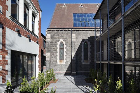 Converted Blue Stone Church - Hotel WA 4