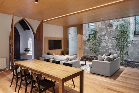 Converted Blue Stone Church - Hotel WA 14