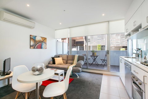 Complete Host The River Apartments - Hotel WA 5